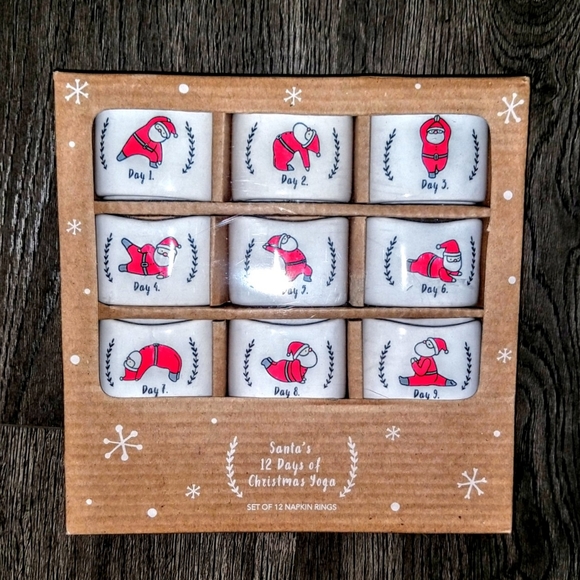 NWT RAE DUNN CHRISTMAS YOGA SANTA NAPKIN RING SET